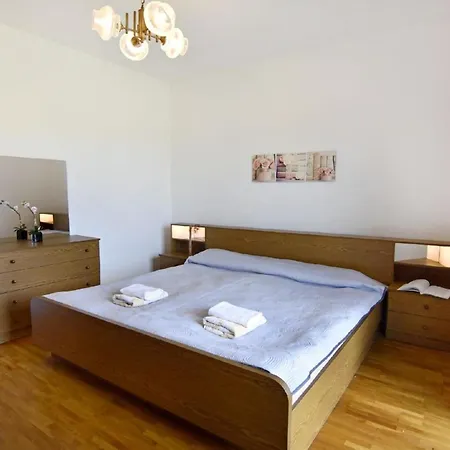 Einfache Und Geraeumige * Umag